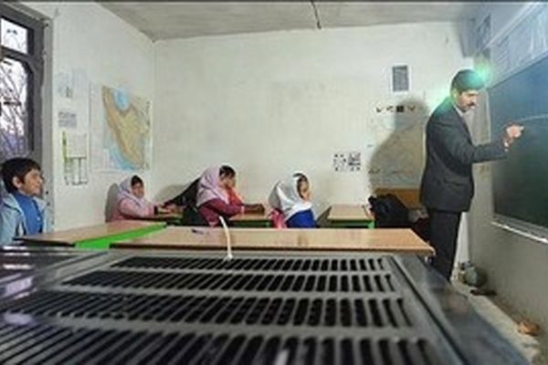 سیستم گرمایشی ۱۶هزار کلاس درس استان استاندارد نیست