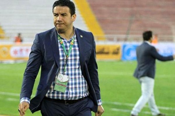 کسر امتیاز از رگ گردن هم به ما نزدیک تر است/با این شرایط ادامه کار میسر نیست