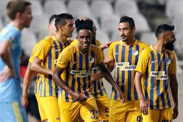 آپوئل رضا قوچان‌نژاد را به پرسپولیس نمی‌دهد