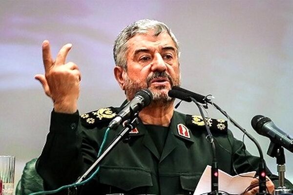 فرمانده کل سپاه: آمریکا دیگر جرأت بیان گزینه نظامی علیه ایران را ندارد