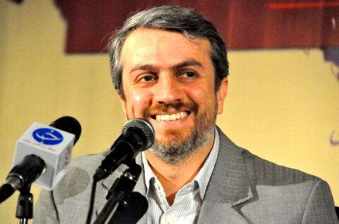 فاطمی‌امین به عنوان قائم‌مقام آستان قدس معارفه می‌شود؟/ حجت الاسلام رئیسی به قوه قضائیه می رود؟