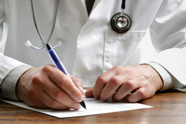 مخالفت پزشکان با «تجاری‌سازی مطب»