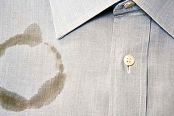 از بین بردن لکه چربی و روغن