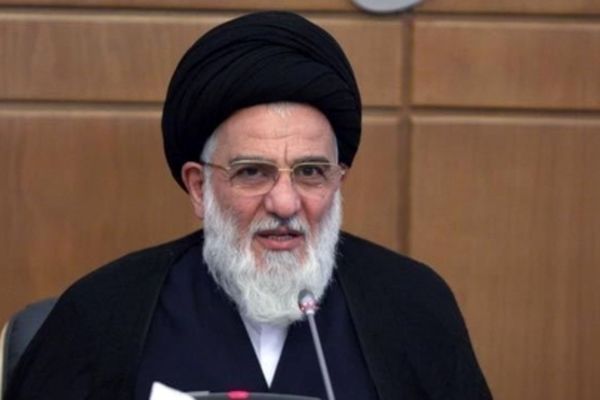 ورود پیکر آیت الله شاهرودی به مسجد امام صادق(ع)+فیلم