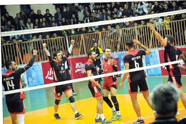 جدال بلند قامتان مشهدی با تاکتیکی های مازنی