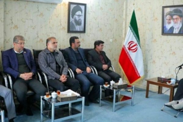 تاکید نماینده ولی فقیه و امام جمعه مشهد بر انتقال سریع باشگاه پدیده