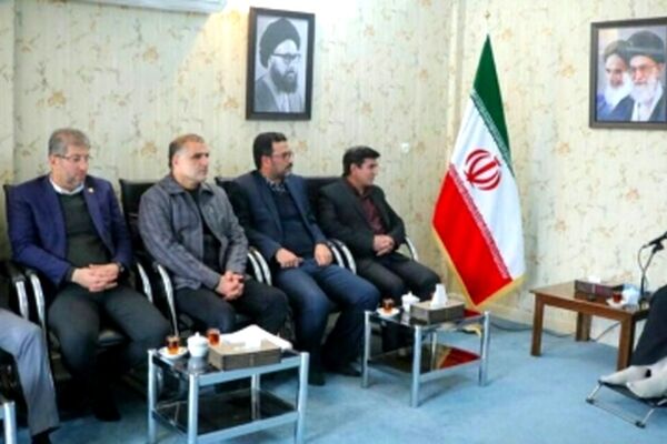 تاکید نماینده ولی فقیه و امام جمعه مشهد بر انتقال سریع باشگاه پدیده