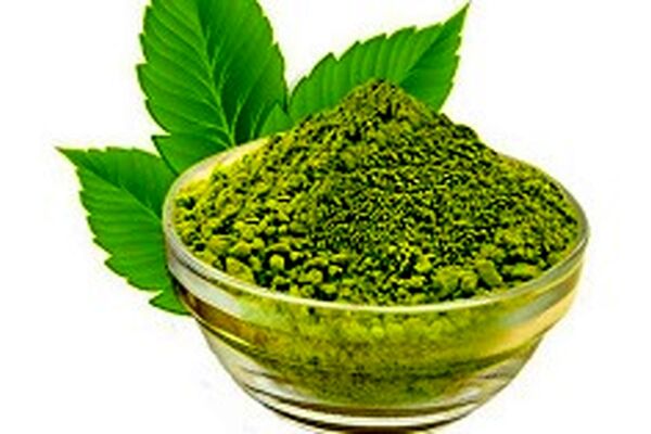 12 خواص درمانی شگفت‌انگیز  حنا برای  پوست و مو