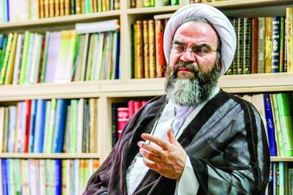 حجت‌الاسلام محسن غرویان: مشهد را از تنش های سیاسی دور کنید