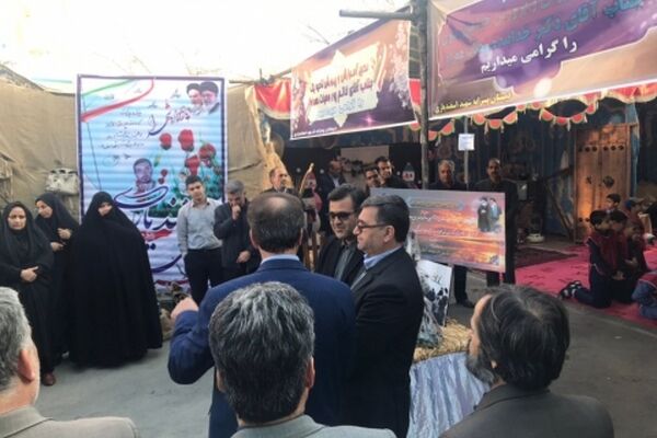 شهدا باید به عنوان الگو رفتاری به دانش آموزان معرفی شوند