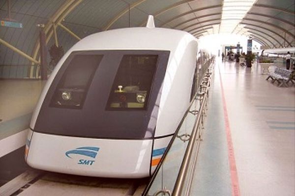 ترمز قطارهای سریع السیر مشهد کشیده شد