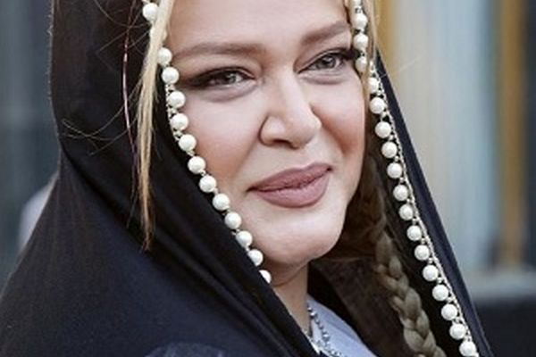 بهاره رهنما و همسرش در میان بادیگارد های مشهدی! + عکس