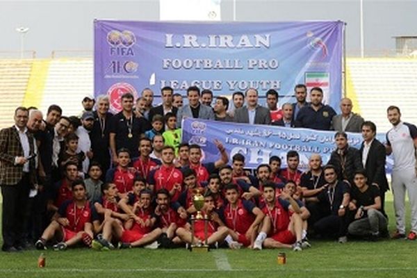 حمایت از فوتبال پایه در استان کم رنگ است