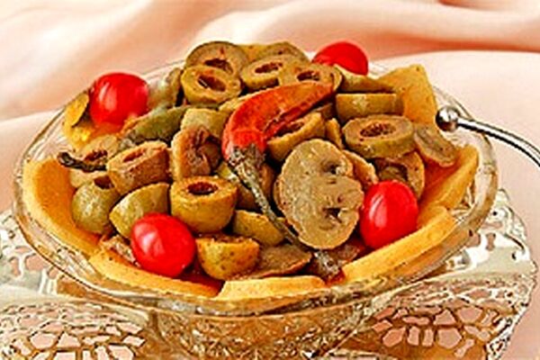 آموزش ترشی مخلوط زیتون با طعمی متفاوت
