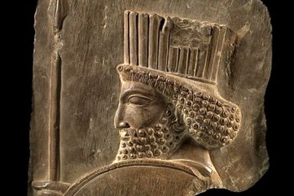 سربازهخامنشی با خراسانی ها دیدار می کند