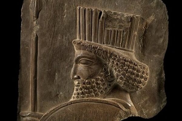 سربازهخامنشی با خراسانی ها دیدار می کند
