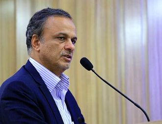 رزم حسینی امروز به ساختمان بهار می رود