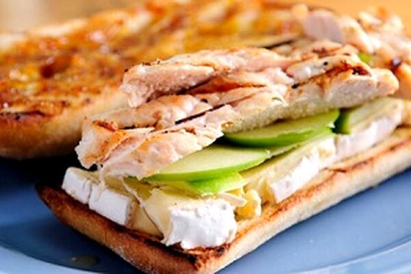 ساندویچ مخصوص پیک‌نیک، ساندویچ مرغ