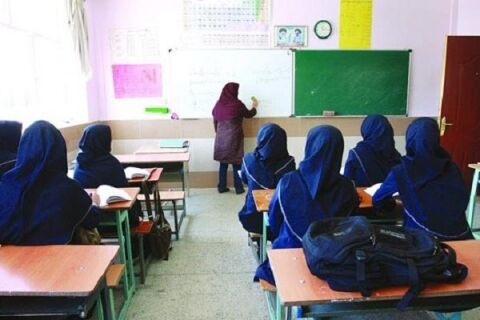 روحانی "معلم تمام‌وقت" را امضا کرد