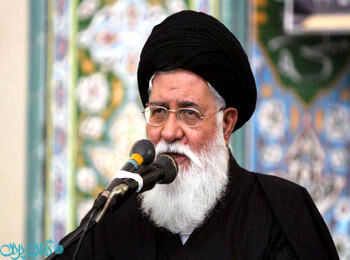 امام جمعه مشهد: برخی به نام مدارا ترویج بی‌حجابی می‌کنند؛ دشمن درصدد تحمیل جریان‌های غیراولویت‌دار است
