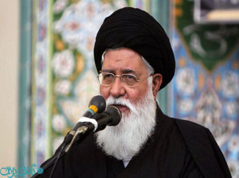امام جمعه مشهد: برخی به نام مدارا ترویج بی‌حجابی می‌کنند؛ دشمن درصدد تحمیل جریان‌های غیراولویت‌دار است