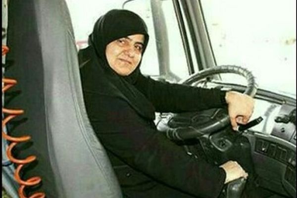 به این زن لرستانی حاج حسین جاده‌ها می گویند !+عکس