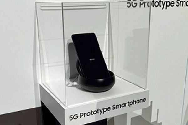 حضور پنهانی گوشی تاشو و گلکسی 5G سامسونگ در مراسم CES 2019