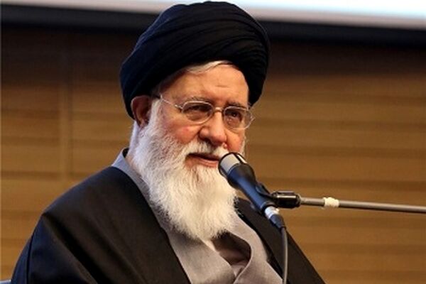 امام جمعه مشهد: امکانات مورد نیاز برای زیارت معلولان از سوی بهزیستی فراهم شود