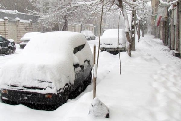 برف هشت شهرستان خراسان رضوی را سپیدپوش کرد