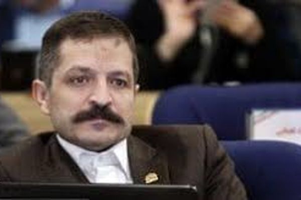 امیرشهلا تعلیق شد