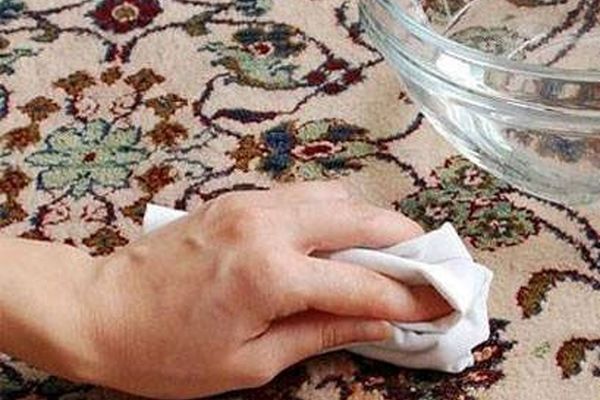 تمیز کردن فرش و موکت با ترفندهای ناب خانه داری