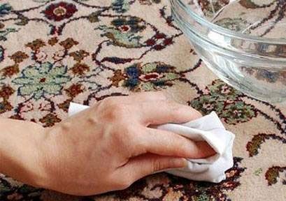 تمیز کردن فرش و موکت با ترفندهای ناب خانه داری
