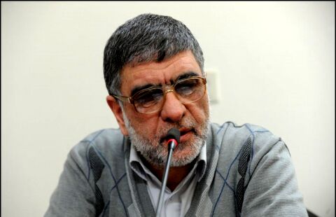 جریان اصولگرایی باید نیمی از رفتار و نگرش خود را تغییر دهد