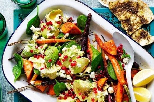 مواد غذایی که می توانید با سالاد بخورید