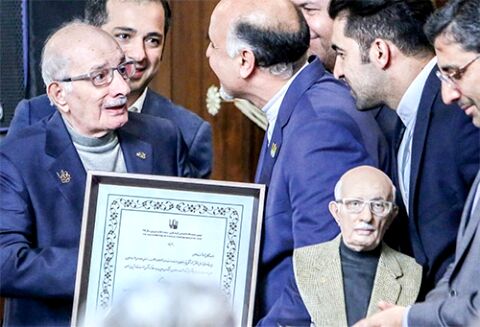مسن‌ترین قناد مشهد تجلیل شد
