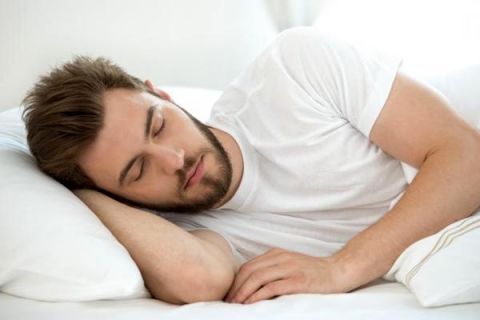 خوابیدن بعد از خوردن غذا ممنوع
