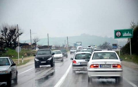 سطح جاده ها در خراسان رضوی لغزنده است
