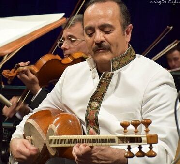 کیوان ساکت:مناسبتی بودن شعر و ترانه، ارزش هنری آن را کاهش می‌دهد