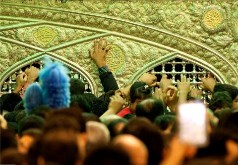جوان لهستانی در حرم مطهر رضوی به دین اسلام مشرف شد