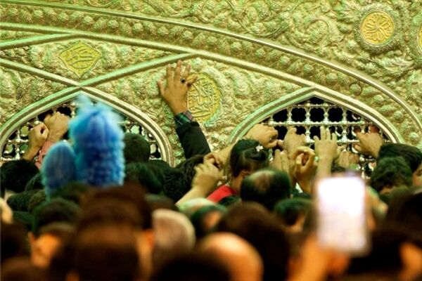 جوان لهستانی در حرم مطهر رضوی به دین اسلام مشرف شد