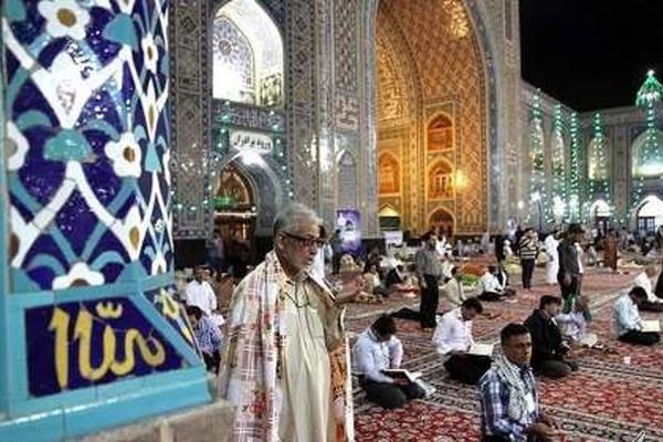 مراسم اعتکاف در جوار بارگاه منور رضوی آغاز شد