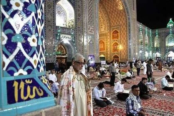 مراسم اعتکاف در جوار بارگاه منور رضوی آغاز شد