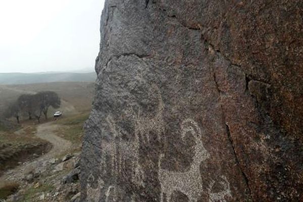 ثبت کتیبه های کمرمقبولای طرقبه در فهرست آثار ملی