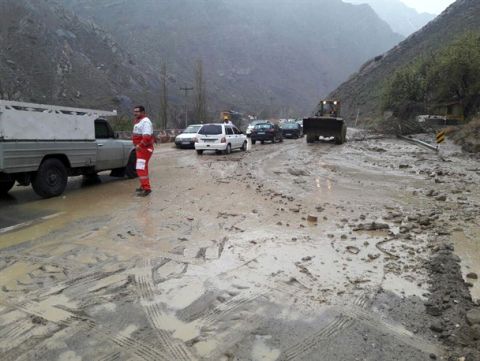 ‌سیلاب کدام محورهای خراسان رضوی را مسدود کرد؟