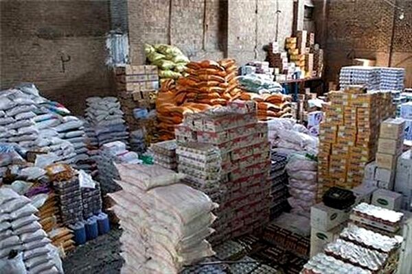 معدوم‌سازی ۴۱ تن موادغذایی غیربهداشتی در مشهد/ ۷۸ واحد متخلف پلمب شدند
