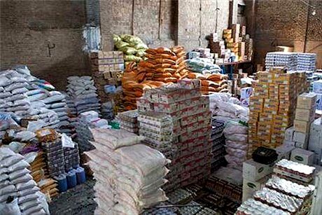 معدوم‌سازی ۴۱ تن موادغذایی غیربهداشتی در مشهد/ ۷۸ واحد متخلف پلمب شدند