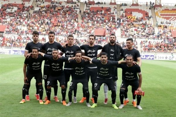 ثبت مالکیت جدید باشگاه پدیده باید زودتر تعیین تکلیف شود