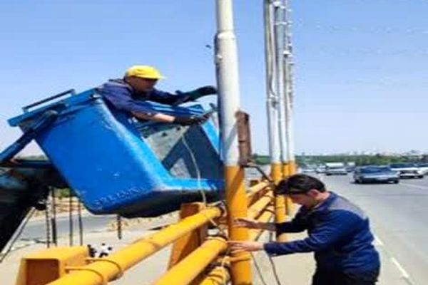 رونمایی از دستگاه هوشمند هشداردهنده یخ‌زدگی معابر در مشهد؛ گامی نو در مدیریت زمستانه شهر
