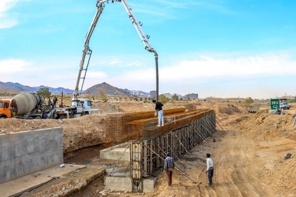 مدیرکل نظارت بر اجرای طرح‌های عمرانی شهرداری مشهد: هیچ پروژه‌ای به واسطه شرایط فعلی کشور متوقف نشده است