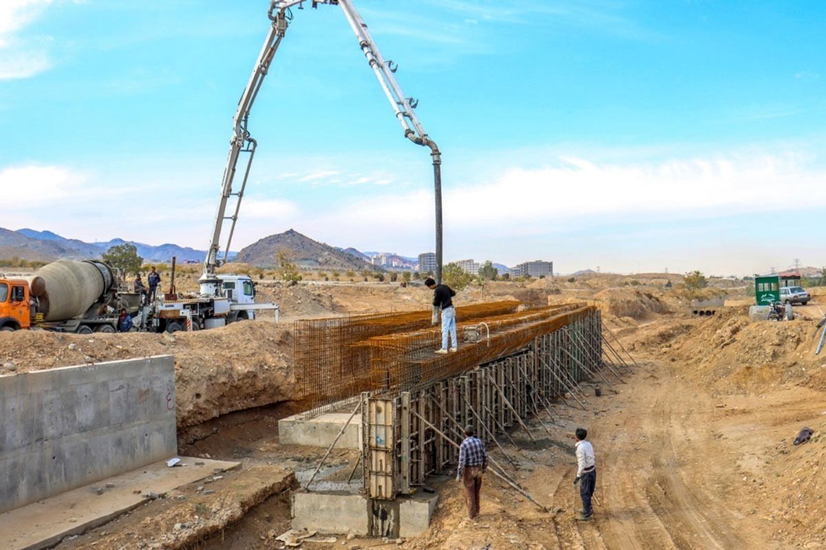 مدیرکل نظارت بر اجرای طرح‌های عمرانی شهرداری مشهد: هیچ پروژه‌ای به واسطه شرایط فعلی کشور متوقف نشده است